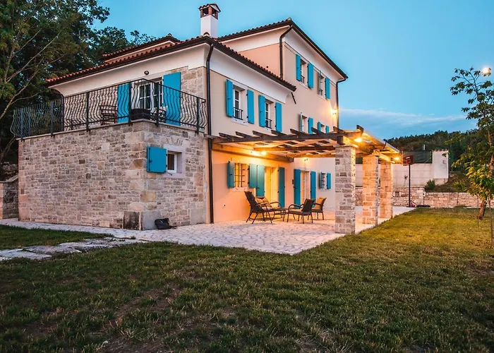 Kanedolo Villa *