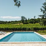 Vila Kanedolo *